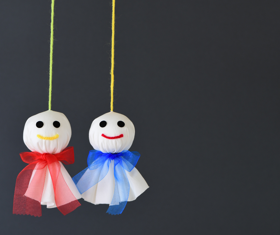 Existem várias tradições associadas ao Teru Bozu, especialmente entre as crianças. Uma delas envolve a criação caseira dessas figuras, muitas vezes como uma atividade artesanal durante dias chuvosos.