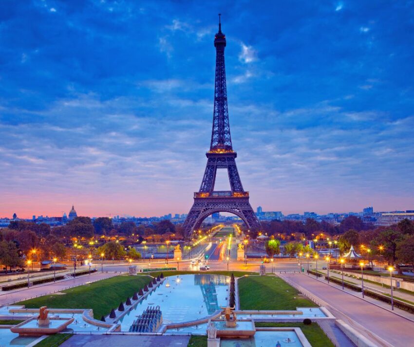 A França é amplamente reconhecida por sua cultura rica e diversa, influenciando diversas áreas da arte, da gastronomia, da moda e do pensamento ocidental ao longo dos séculos.