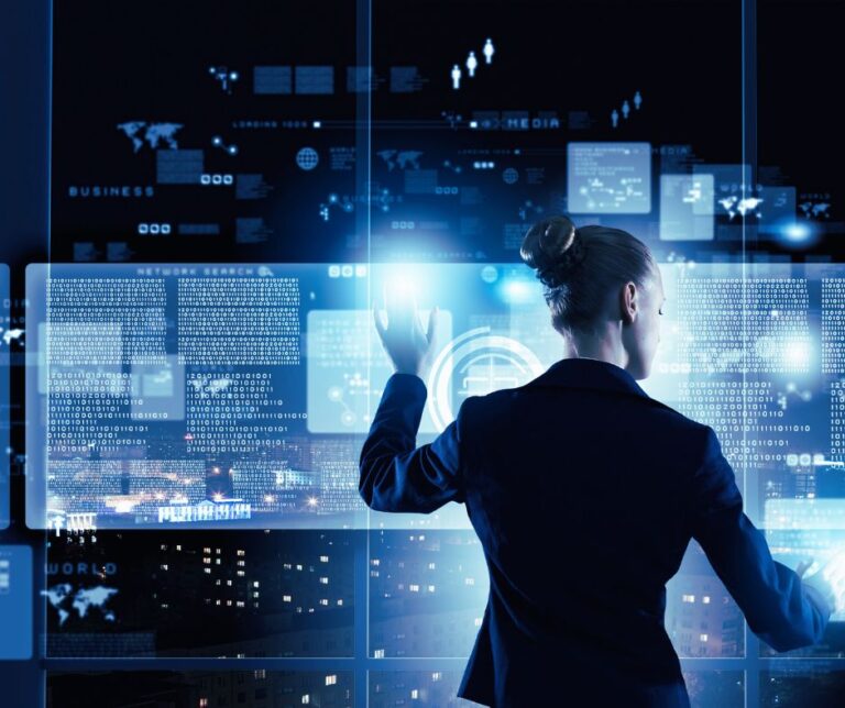 Tecnologia e inovação Os Estados Unidos se destacam mundialmente no campo da tecnologia e inovação. Empresas como Apple, Microsoft, Google, Tesla e Amazon nasceram no país e transformaram a maneira como o mundo se comunica, trabalha e consome. A cultura americana valoriza o empreendedorismo, incentivando a criação de novas ideias e startups.